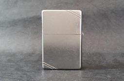 ZIPPO 平沙色防風打火機 經典素面  49453ZL 歷史價格詳細信息