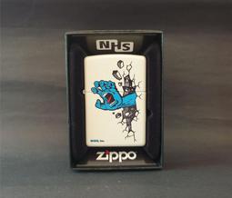 ZIPPO Santa Cruz 吼叫之手-絢爛背景(螢光) 歷史價格詳細信息