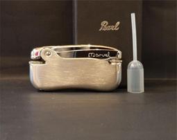 ONE*$1~日本製*Douglass道格拉斯*芝加哥型 『伸臂-自動彈射』淺咖啡色蜥蜴皮*實心不銹鋼*蝕刻 歷史價格詳細信息