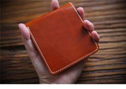 ~皮皮創~原創設計手作真皮斜背包。百搭個性時尚植鞣牛皮撞色側背包隨性休閒手提包迷你小方包 歷史價格詳細信息