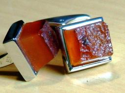 【奇珍館 】【全新絕版真品】英國百年男性名牌登喜來dunhill.925純銀鱷魚皮純手工製袖扣原價11800 歷史價格詳細信息