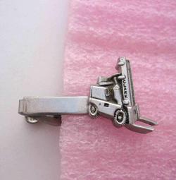 【戴大花】Vintage古董飾品- 霧面＋亮金 方塊 P字 金屬 簡潔 男士 禮服 西裝 袖釦 #G111 歷史價格詳細信息