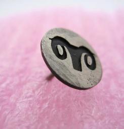 灰色別針布標針織帽子 毛線帽 毛帽 原味女裝 二手女衣 歷史價格詳細信息