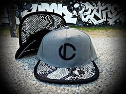 Cover Taiwan 官方直營 New Era LA Lakers 洛杉磯湖人隊 Kobe 棒球外套 黑色 (預購) 歷史價格詳細信息