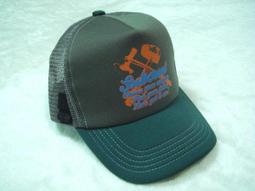 香港潮牌 izzue explore 衝鋒外套 黑色滑面防風 秋冬款 九成五新 歷史價格詳細信息