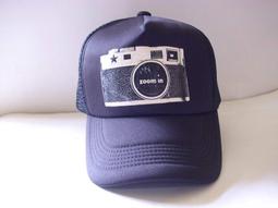 潮流帽子  收藏家潮帽 螢光紅白雙色嘻哈設計款英文字母Tricks造型舒適透氣款三分之2網帽 能字櫃01 歷史價格詳細信息