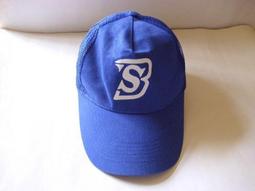 潮流帽子 收藏家嘻哈帽  螢光紅白雙色設計款精美刺繡英文字CUBOX造型三分之2網帽 女孩也適用 得字櫃04 歷史價格詳細信息