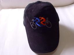 潮流帽子  收藏版高爾夫球帽 黑白雙色流線設計紀念款精美刺繡宜蘭公牛隊圖騰造型男款高爾夫球帽  航字櫃13 歷史價格詳細信息