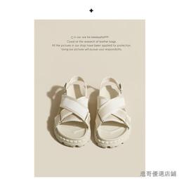 日韓時尚運動涼鞋女2022年新款夏季時尚女士網紅爆款厚底休閒沙灘鞋ins潮 歷史價格詳細信息