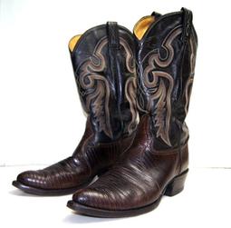 已售出僅展示 美國製LEVIS VINTAGE CLOTHING 606 1960 Black黑色窄版牛仔褲 歷史價格詳細信息