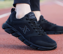 現貨特步運動斜挎包男2022年新款時尚潮流專業收納胸包戶外運動腰包簡約 歷史價格詳細信息