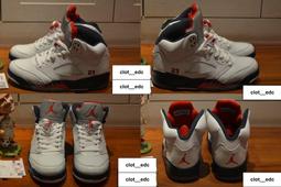 Air Jordan 5 Satin “Bred” 以經典的黑紅色調裝點，鞋面完全輔以黑色絲綢材質，帶來與皮革版本不壹樣 歷史價格詳細信息