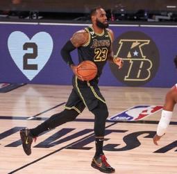 S.G NIKE LEBRON SOLDIER XII (GS) 白綠 高中 士兵 編織 女 AA1352-100 歷史價格詳細信息