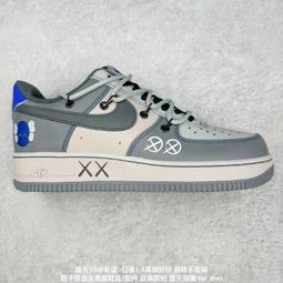 耐吉 KAWS x Nike Air Jordan 4 Retro "Kaws Black"暴力熊黑 夜光底 籃球鞋 歷史價格詳細信息