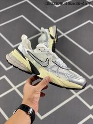 NIKE 慢跑鞋 V2K RUN RUNTEKK 米白藍 奶油底 Y2K 復古 女 FD0736-102 歷史價格詳細信息