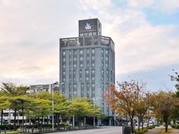 高雄城市商旅駁二館 標準客房平日(不含早餐)1400元 全房型代訂房 ►６歲以下免費 跨年可用! 歷史價格詳細信息