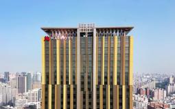 【永弘YOYO預約式訂房】高雄晶英國際行館~2024限定專案，御典侶驛含2客早餐每晚$6568元起 歷史價格詳細信息