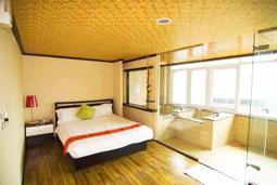 一泊二食！(瑪利歐旅遊網)嘉義阿里山五星級．耐斯王子大飯店【精緻客房雙人住宿+２客早餐+晚餐+設施】 歷史價格詳細信息