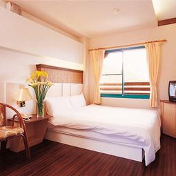 【Rock的家】清境老英格蘭莊園．幻想曲雙人套房 平日住宿券 (含早晚餐) 台中可面交 歷史價格詳細信息