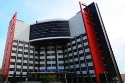 高雄富野渡假村~輕旅宿【寒暑假不加價】@瑞寶旅遊@【升等豪華雙床 適合2大2小】有兒童遊戲區不輸高雄商旅、捷絲旅 歷史價格詳細信息