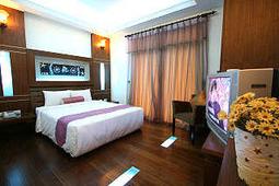 飯店 旅館 度假村 民宿 代訂 雙人房 家庭房 親子出遊 平假日住宿 =義大皇家 麗寶 清新溫泉 統一度假村 老爺 國賓 歷史價格詳細信息