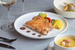 高雄 H2O水京棧國際酒店『豪華雙人房住宿+早餐+設施』 歷史價格詳細信息