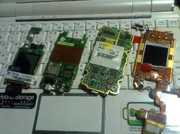 華碩手機維修6吋ASUS ZenFone 2 Laser ZE601KL 面板維修 觸控螢幕破裂 更換總成(觸控+液晶) 歷史價格詳細信息