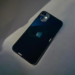 原廠電池100%僅循環29次 iPhone SE3 64G 紅色 可參考 14 15 128G 256G 1T Pro 歷史價格詳細信息