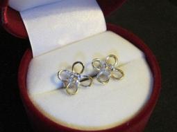 米米純銀鑲石耳環~~八心八箭美鑽耳環幸運草~首賣免運~純銀耳針&抗過敏~ 價格比較,價格查詢,歷史價格詳細信息