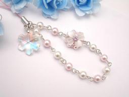 【小魔女的魔法部屋】手工Narumi設計☆SWAROVSKI 花朵水晶、珍珠粉色之戀手機吊飾 歷史價格詳細信息