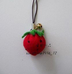 手工不織布娃娃 ~ 可愛小白兔裝娃娃情侶(吊飾) 歷史價格詳細信息