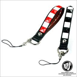 【野點子 Wild Idea】字母鉚釘造型手機吊飾 - 手機繩.手機鍊.龐克.搖滾.鉚釘.皮製品!! 歷史價格詳細信息