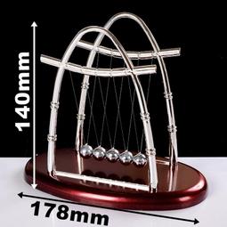 牛頓擺鋼鐵俠混沌擺件永動機高檔禮品創意家居實木底座科技擺件 歷史價格詳細信息