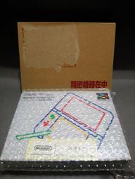 超級任天堂 主機x1、手把x2、遊戲x14、Gameboy player轉接卡x1、原廠嗶波猴收納移動箱 出售 歷史價格詳細信息