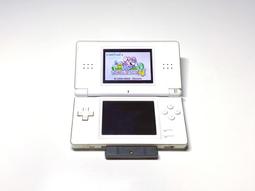 【勇者電玩屋】NDS正日版-NDSL 零件機（無法開機）90000399 歷史價格詳細信息