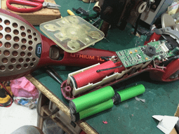 Electrolux 伊萊克斯電池更換，專業售後服務，伊萊克斯售後服務中心所無法做到的超值服務，伊萊克斯第一代 歷史價格詳細信息