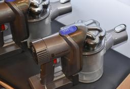 奇機通訊 DYSON 吸塵器 電動刷頭 吸頭 維修 泡水故障 馬達無法轉動 不開機 高雄可自取 保養維修 歷史價格詳細信息