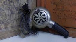 (A2) 早期 菓嶺金融集團 鋁合金煙灰缸/菸灰缸 /直徑約20CM /懷舊擺飾拍片場景道具 歷史價格詳細信息