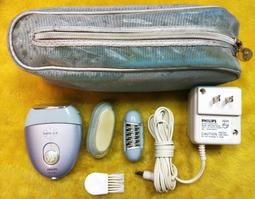 二手 飛利浦PHILIPS HP8102 可折疊吹風機(初步測試可以運轉) 歷史價格詳細信息