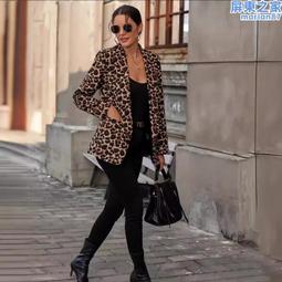 2024最新款時尚潮流摩托車後備箱 機車後備箱 電瓶後尾箱 鋁合金後箱 行李箱 摩托車行李箱 檔車置物箱 鋁程機車配件 歷史價格詳細信息