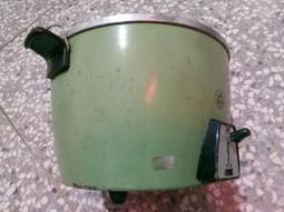 大同電鍋(10人份)綠,功能正常完整（有保溫開關型式） 歷史價格詳細信息