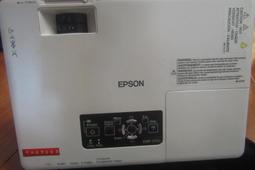 二手品 EPSON 液晶投影機EMP-S5 (可用...但右下角有紫色影...) 歷史價格詳細信息