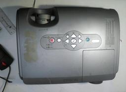 epson emp82 3LCD 亮彩 2000流明 XGA畫質僅使用1122小時 歷史價格詳細信息