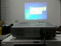 SANYO PLC-HP7000L 7000 ANSI (Full-HD 西門町電影街營業機種) 4色LCD提高色彩純淨度達20%，不僅亮度更亮，色彩表現更精確細膩。 歷史價格詳細信息