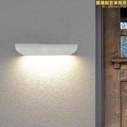 別墅戶外露天庭院陽臺塑木桌椅組合奶茶店咖啡廳室外鐵藝一桌四椅 歷史價格詳細信息