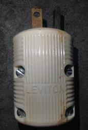 15a125v美式漏電保護專用插座帶安全門 鏡櫃浴室櫃插座 歷史價格詳細信息