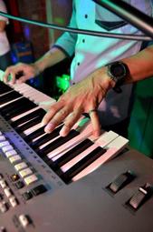 唱歌碗 手工佛音碗 瑜伽冥想碗 佛音缽 銅磬 西藏頌缽 黑色 口徑14.5釐米+木棒-淘米家居配件 歷史價格詳細信息