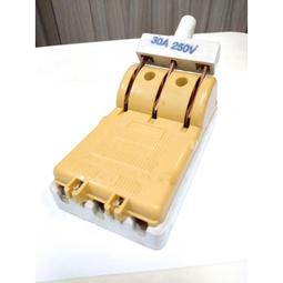 閘刀開關HD11F-1000.38DMC膠板單投隔離防誤開關 單投防誤型開關 歷史價格詳細信息