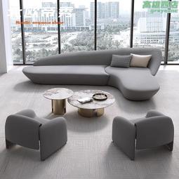 酒店大堂展廳個性藝術落地燈客廳屏風裝飾人形畫廊玻璃鋼雕塑擺件 歷史價格詳細信息