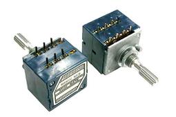 佑昇 音響專用 銲錫 (歐洲廠製) 早期 有鉛 成分:機密 0.8mm 同Siltech廠製作 1卷1標 歷史價格詳細信息